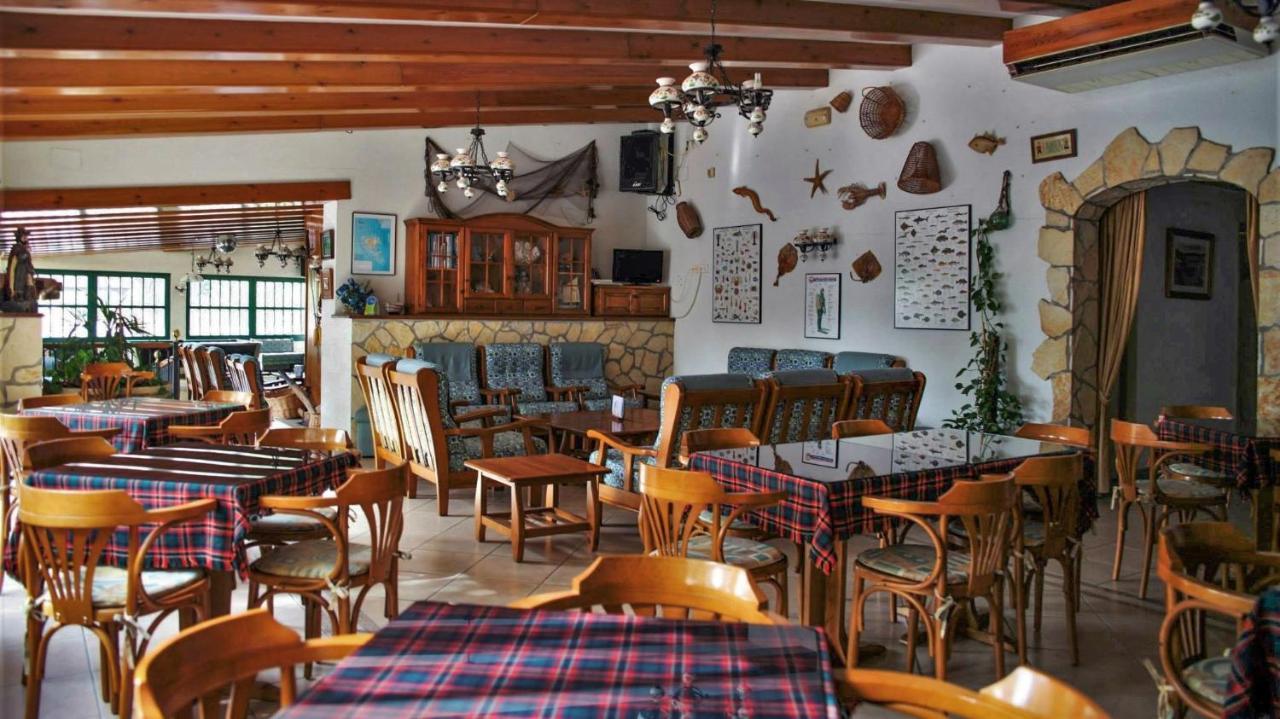 Hotel La Masia L'Estartit Bagian luar foto