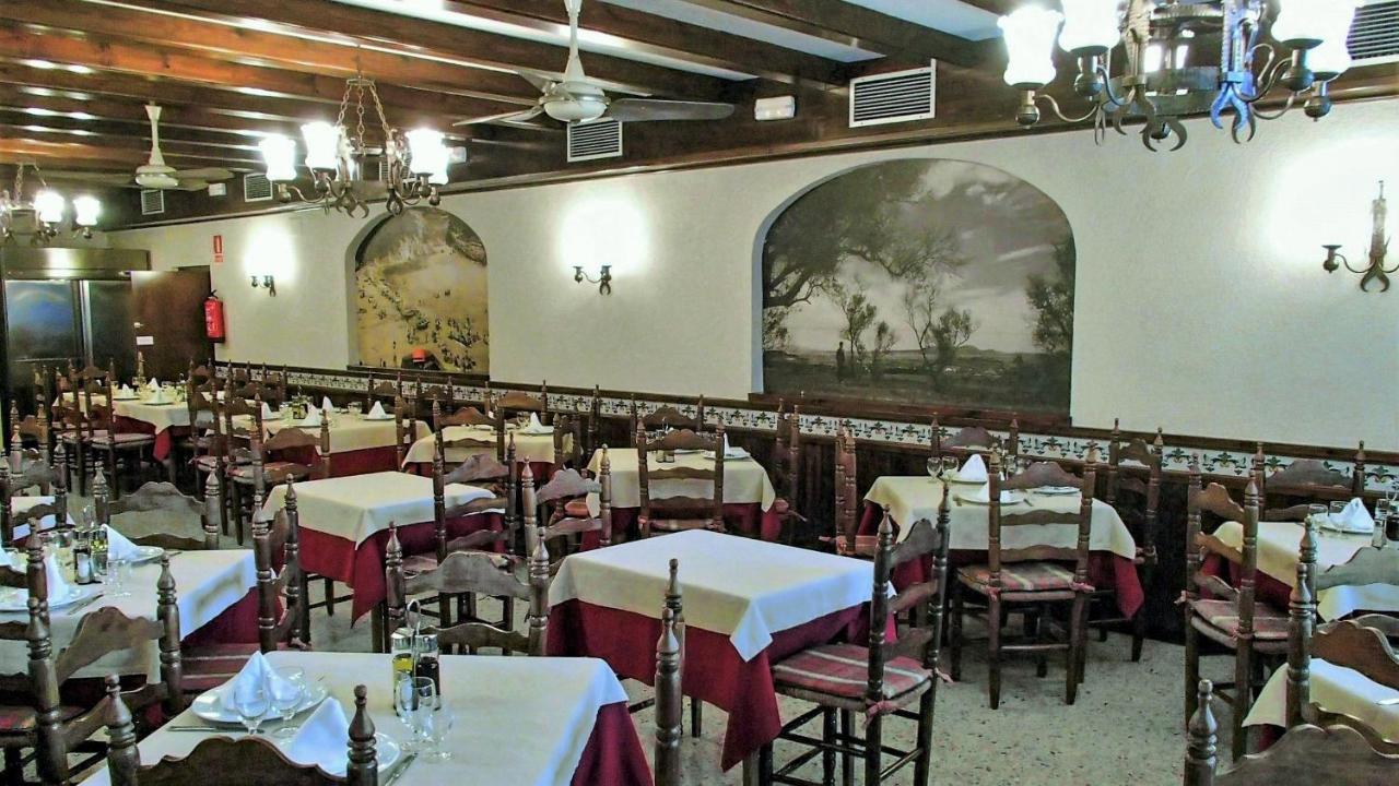 Hotel La Masia L'Estartit Bagian luar foto