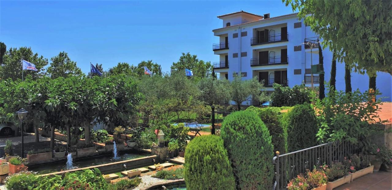 Hotel La Masia L'Estartit Bagian luar foto