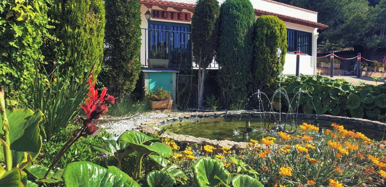 Hotel La Masia L'Estartit Bagian luar foto